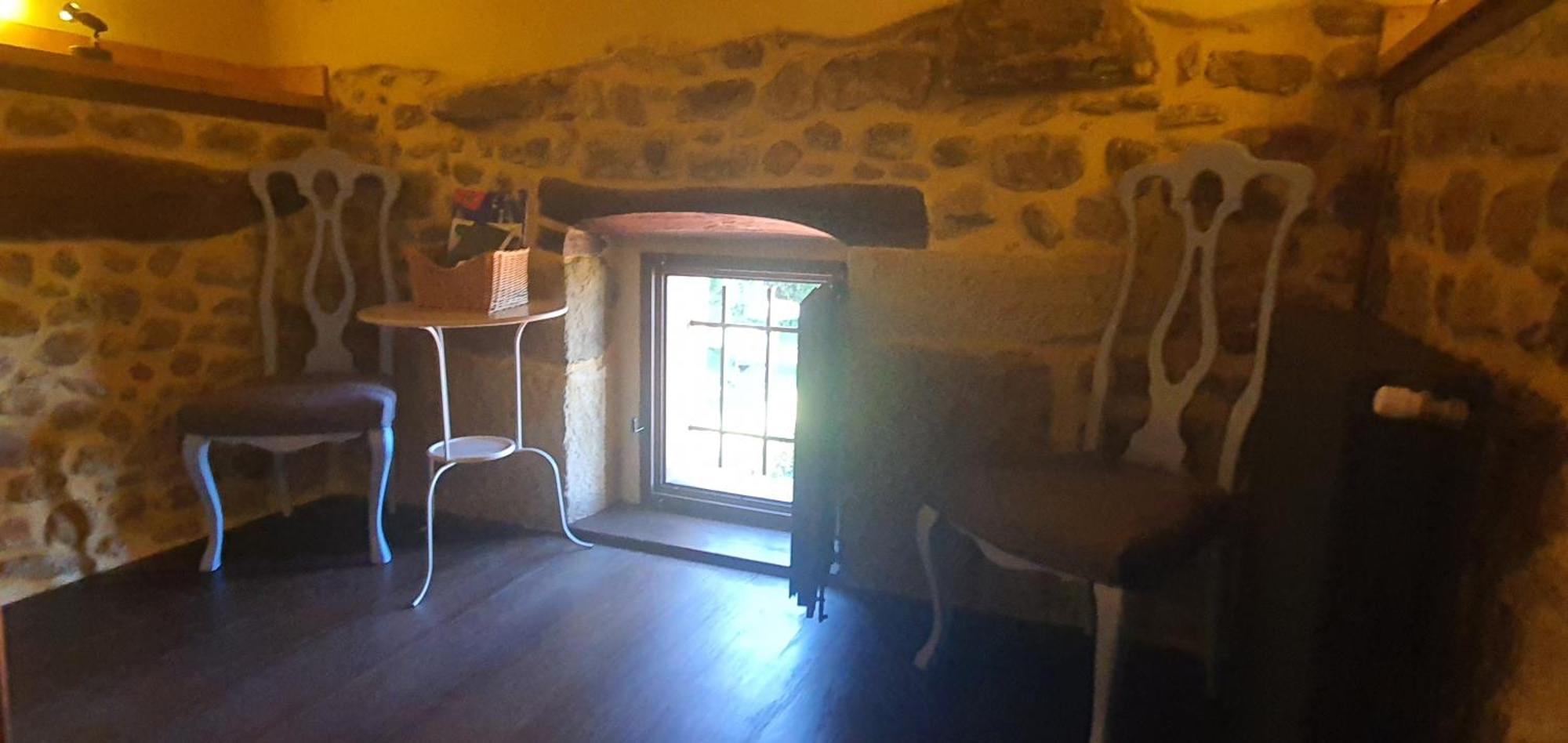 Gasthaus Fuente De Gueelo San Bartolomé de Meruelo Exterior foto