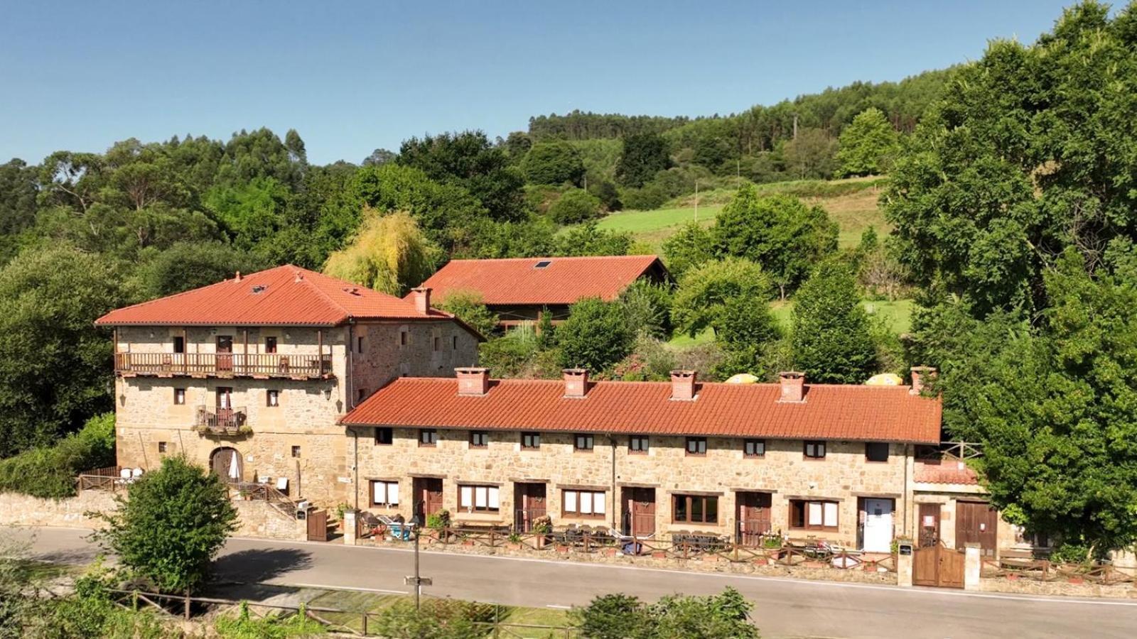 Gasthaus Fuente De Gueelo San Bartolomé de Meruelo Exterior foto